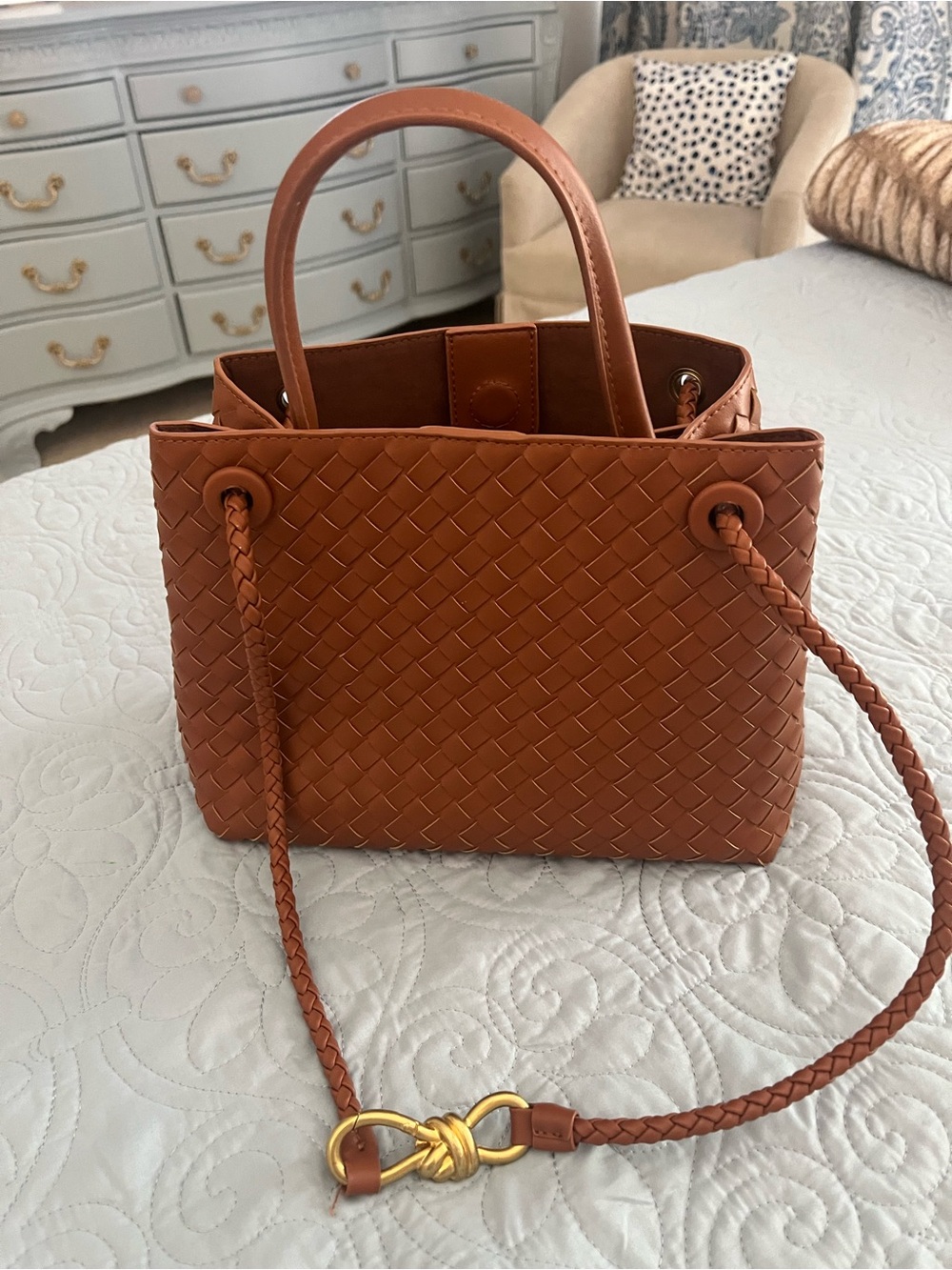 Woven Tote Bag in Cognac Brown - Classic Women’s Handbag